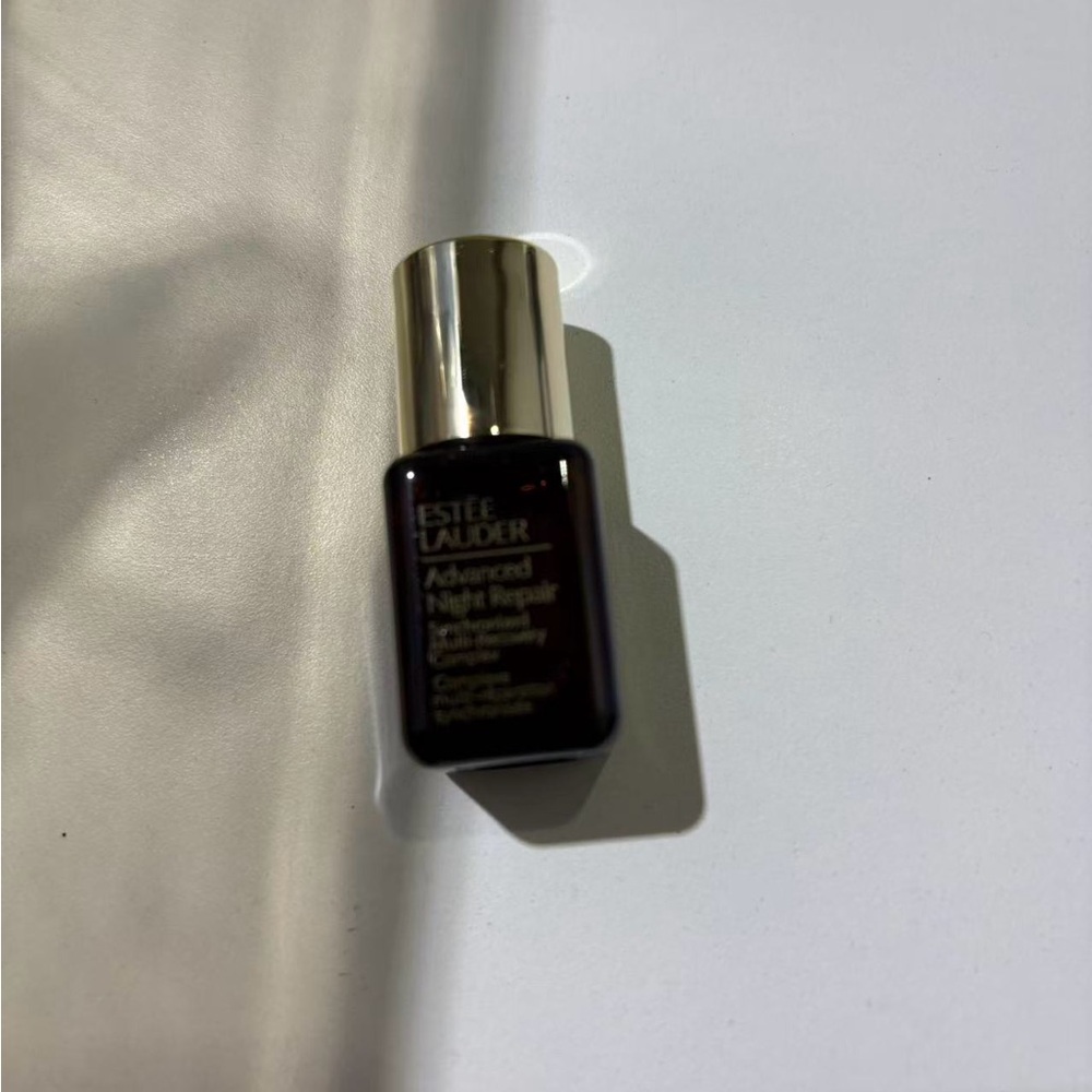 Estee Lauder Advanced Night Repair serum